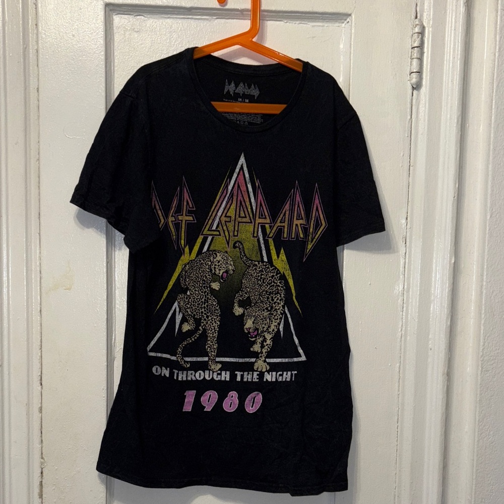 Def Leppard Black Graphic Tee